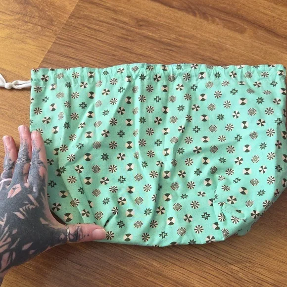 FINAL SALE EUC Hnadmade Medium Pull-string Project Bag Box Bottom Mint Print - Picture 5 of 5